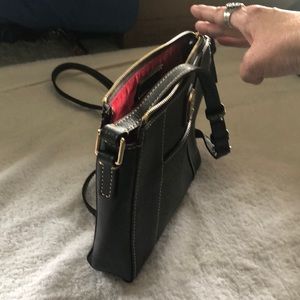 Dooney & Bourke Bags - Dooney & Bourke Crossbody purse Dooney & Bourke Bags - Dooney & Bourke Crossbody purse